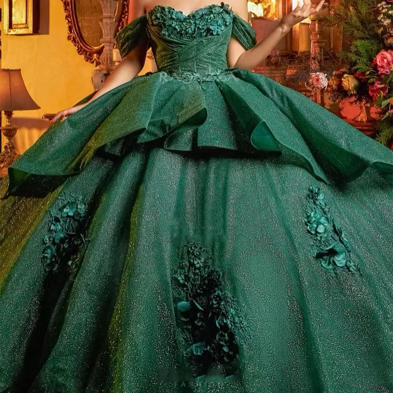 Emerald Green Shiny Off Shoulder Ball Gown Quinceanera Dresses Sweet 16 Princess Appliqued Lace Beads Party Gowns Vestido De 15 Anos