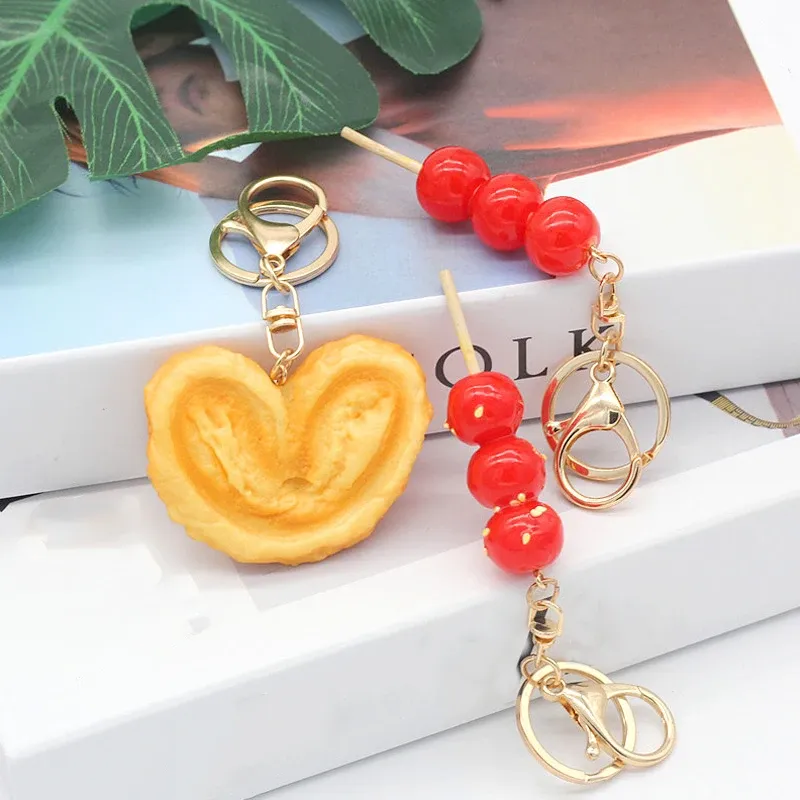 Cute Funny Keychains Creative Simulation Food Sugar Cookie Biscuit Pendant Keyrings Women Girls Bags Charms Hanging Ornaments