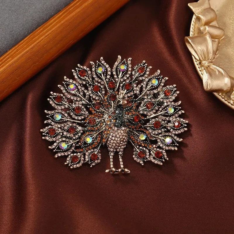 Vintage Big Rhinestone Peacock Brooch Large Animal Bird Brooches For Women Pins Wedding Jewelry Accessories