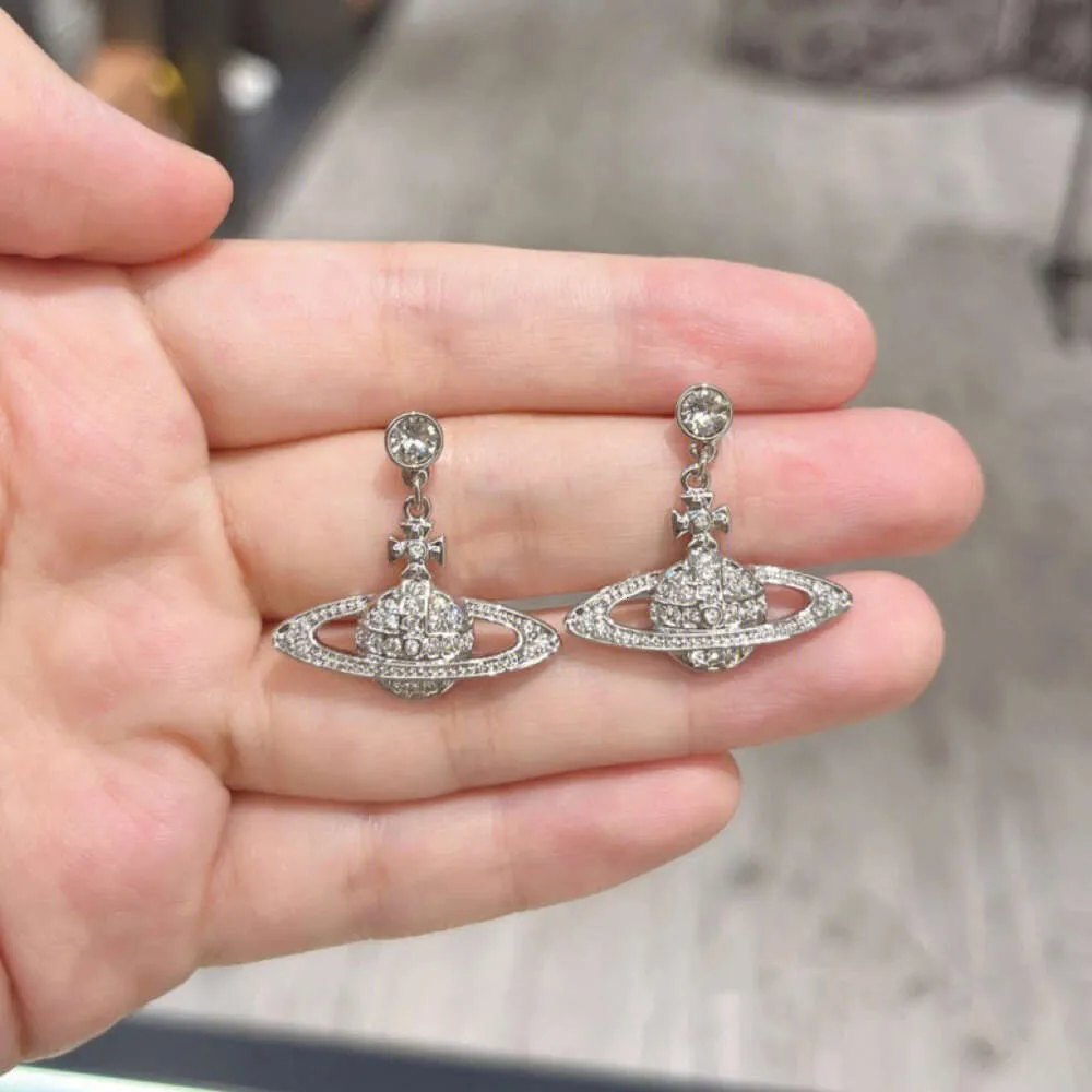 Designer Viviene Westwood New Viviennewestwood Empress Dowager Saturn Earrings Womens Classic Full Diamond Empress Dowager Western Planet Earrings High Versio