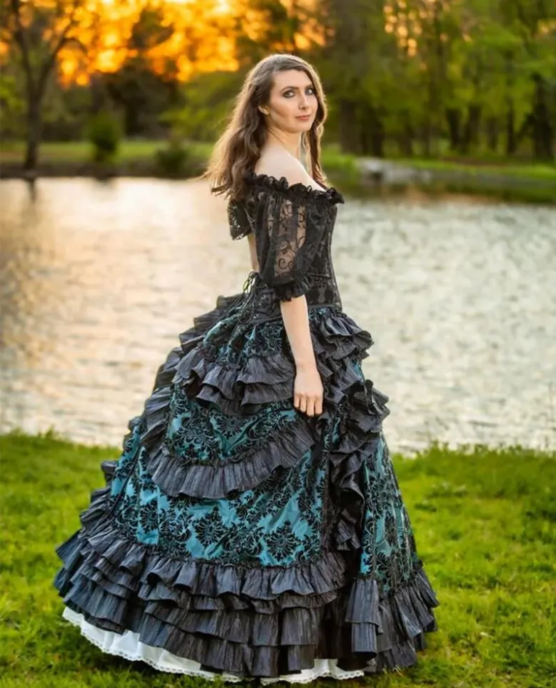 Vintage viktoriansk maskerad prom klänningar rufsar tiered kricka och svart viktoriansk gotisk kvällsklänning med Bustle Corset Top