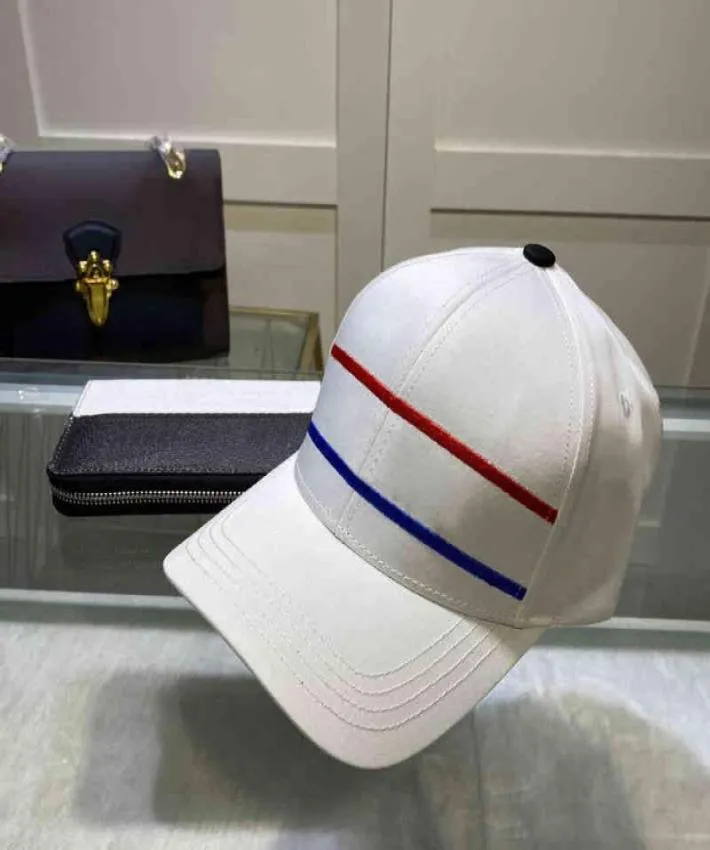 Embroidered Summer Cap For Men And Women Classic Bai Cheng Design, Sun  Protection, Ideal For Sports And Casual Wear Be1211329 From Smoktechvape,  $15.37
