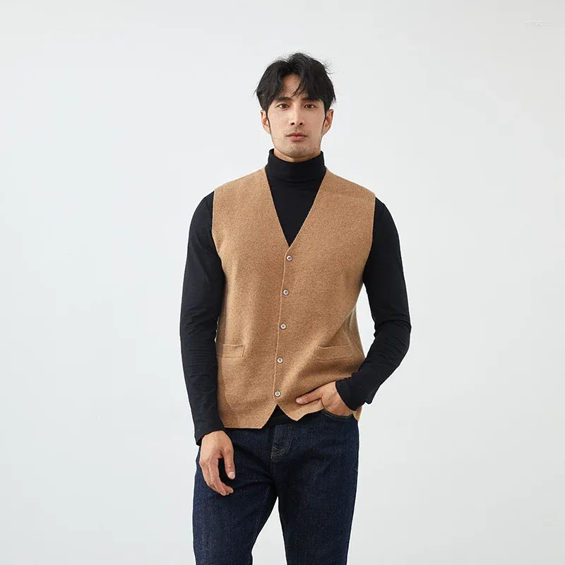 Gilets pour hommes T-shirt en cachemire de chèvre V Tie Boucle Gilet Automne et hiver Mode Cardigan tricoté chaud