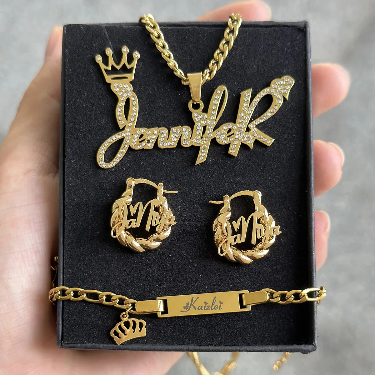 Pendant Necklaces Customised Children Nameplate Suit Custom MINI Earrongs Cuban Chian Zircon Name Necklace Crown Carved Bracelet Sets for Kids 231208