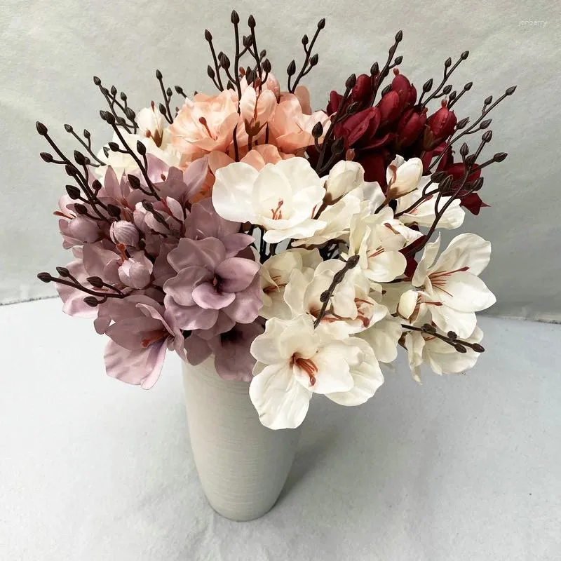 Decorative Flowers Artificial Flower Bundle Autumn Magnolia Home Garden Decoration Silk Fake Plants Wedding