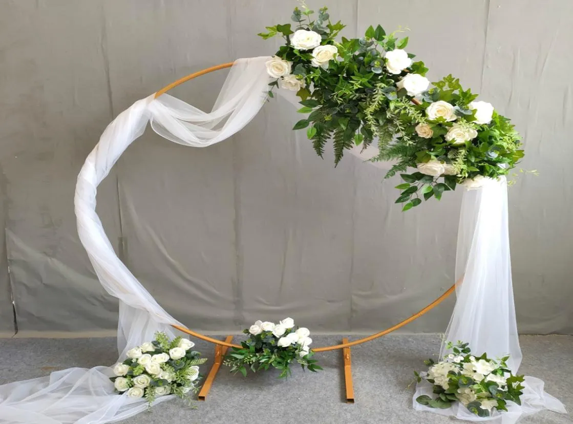 Matrimonio strada che conduce archi festa di compleanno sfondo decorazione puntelli supporto per fiori da prato all'aperto6353541