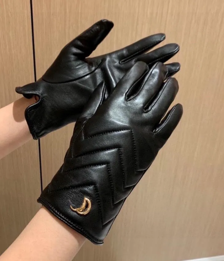 Gants en cuir de concepteur pour femmes de luxe noir rouge en cuir de mouton lettre gant dames écran tactile hiver épais chaud Gunine cuirs mitaines