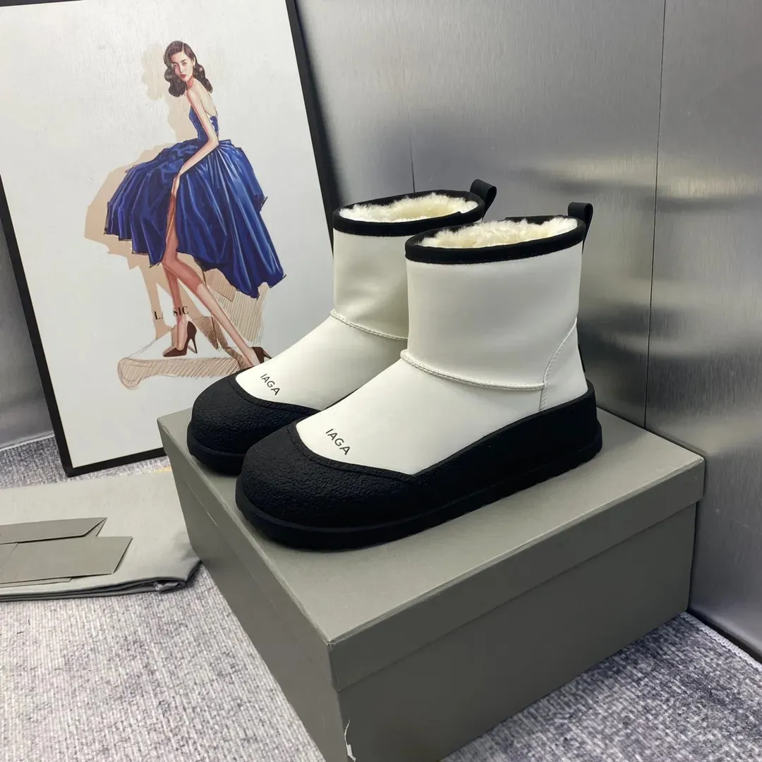 Designer de alta moda botas de pele fofa cabeça redonda botas de neve de luxo feminino inverno botas de sola grossa martin botas curtas