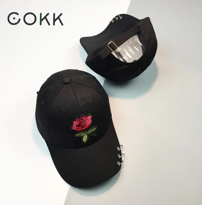 COKK Rote Rose Blume Baseball Kappe Frauen Einfarbig Snapback Kappe Mit Metall Ringe Papa Hut Weibliche Hip Hop Sonnenblende 2018 Summer4518400