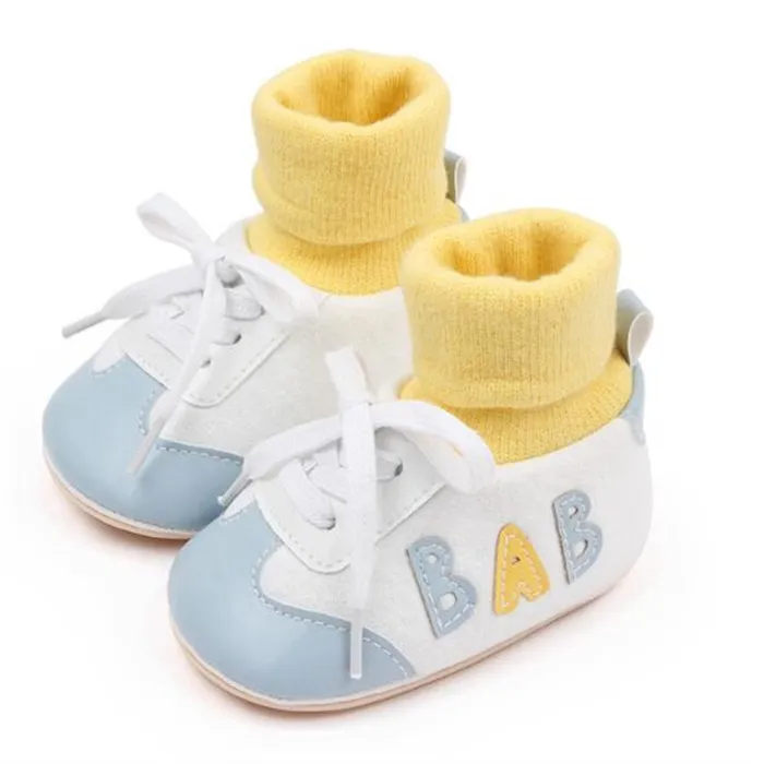 Newborn Baby Shoes Cartoon Letters Kid Shoes Cute Leather Sneakers Baby Boy Girl Soft Sole Crib Shoes Socks First Walkers 0-18Month