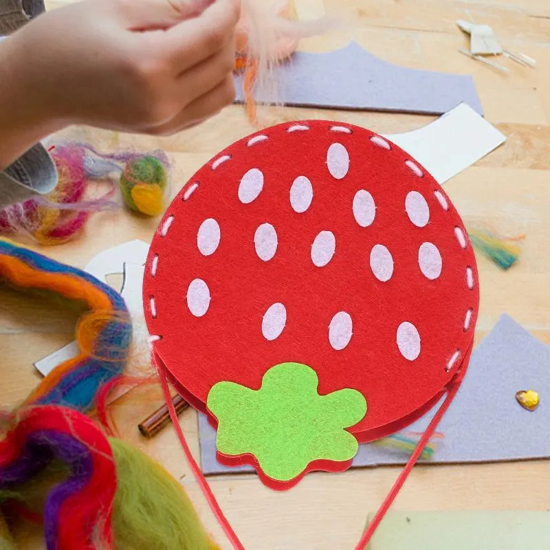 BERETS 5st DIY Filt Bag Cartoon Icke-vävt material som gör kit Craft Sying For Kids Boys Nybörjare