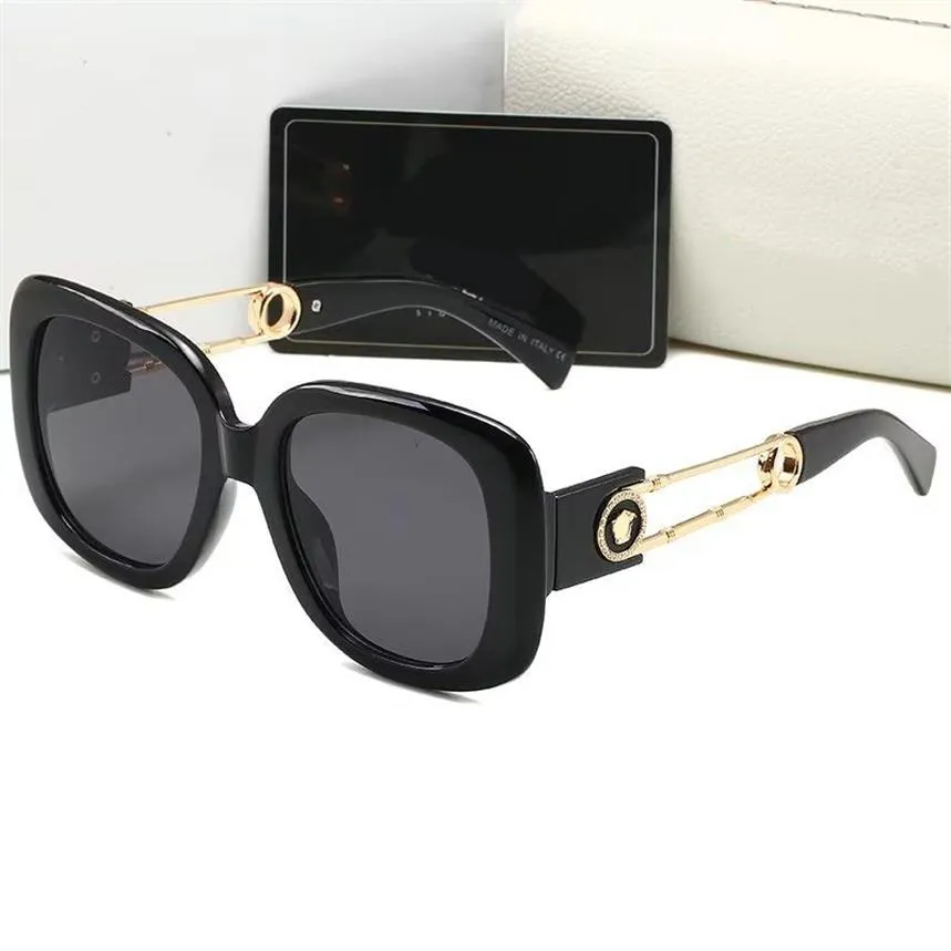 Designer Heren Zonnebrillen Dames Zonnebril Vierkant Mode Retro Trend Gouden Frame Glazen Lens Brillen voor 5 Kleur Optioneel Prachtig 262T