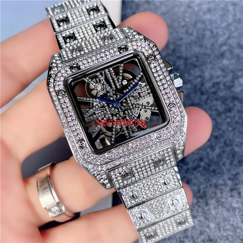 Skeleton Diamond Dial Watches Den senaste mäns hiphop -klocka 2023 Silverfodral Iced Out Large Diamond Bezel Quartz Movement Wristwatch Shiny Good