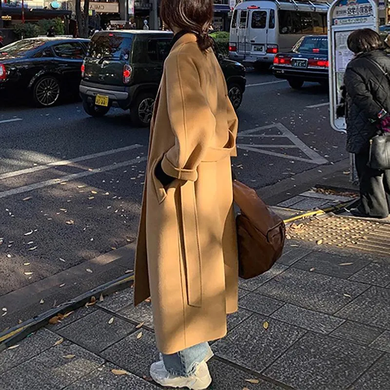 Trench da donna Cappotto lungo di lana moda invernale Elegante doppio petto con giacca di lana con cintura Cappotto sottile da donna temperamento