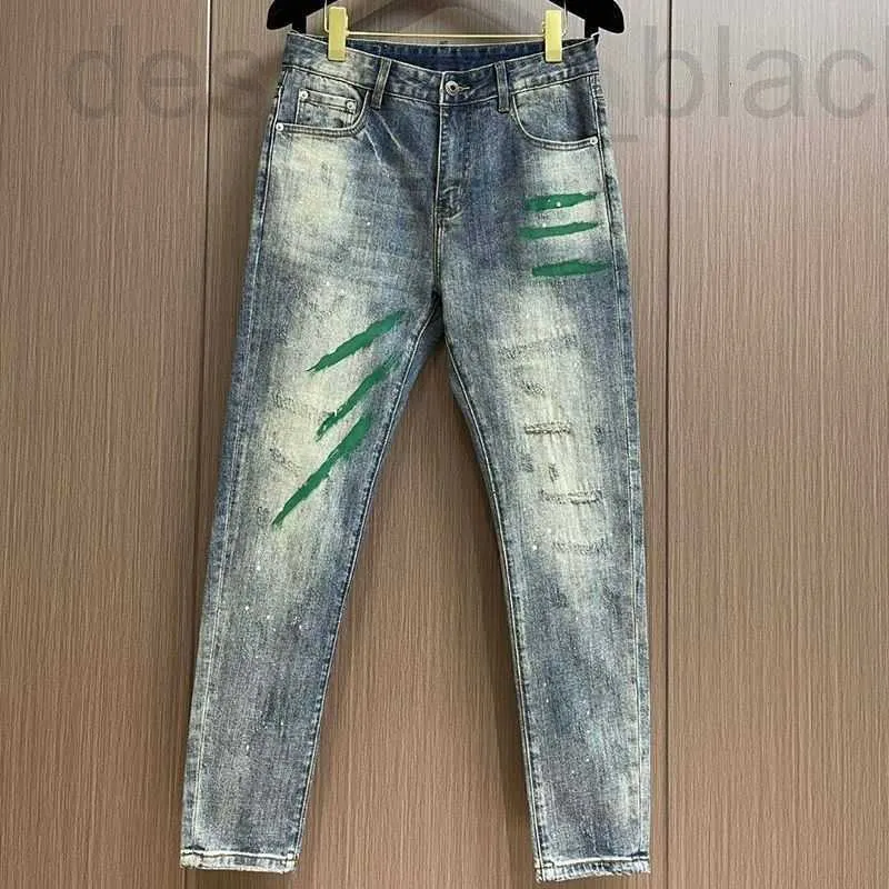 Мужские джинсы дизайнерские джинсы Новый продукт классический спрей нарисованные мужские расстроенные джинсы, высококачественные джинсовые брюки для роскошных клиентов FQKJ