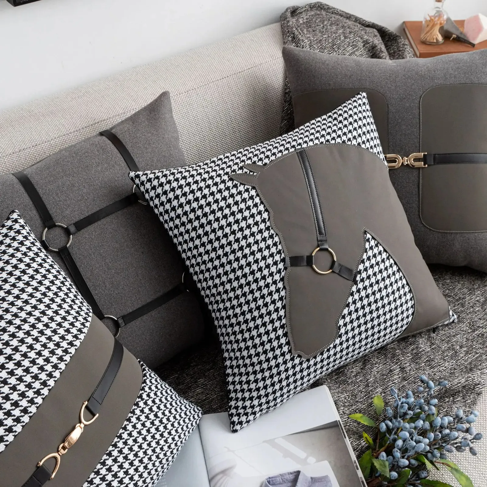 Kuddefodral Houndstooth Faux Leather Horse Buckled SOFA CUSHION COVER 45x45 Kuddar Kudde Hemstolens bildekor 231211