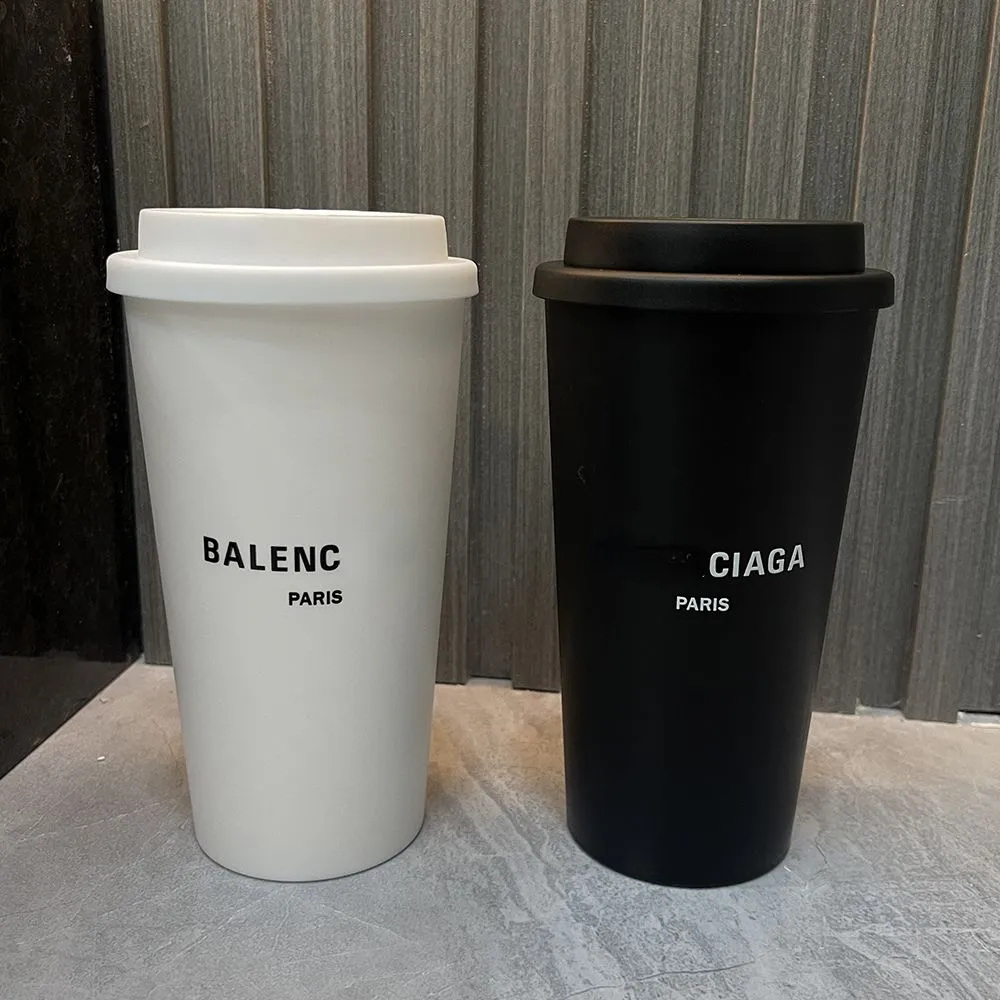 Garrafa de água de designer canecas preto branco carta impressão dupla camada caneca xícara de café 480ml