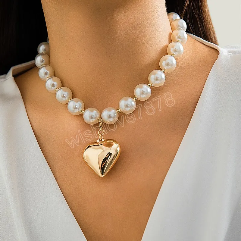 Överdriven CCB Heart Pendant Necklace Women Party Vintage Punk Fashion Pearl Beads Choker Statement Collar Neck smycken