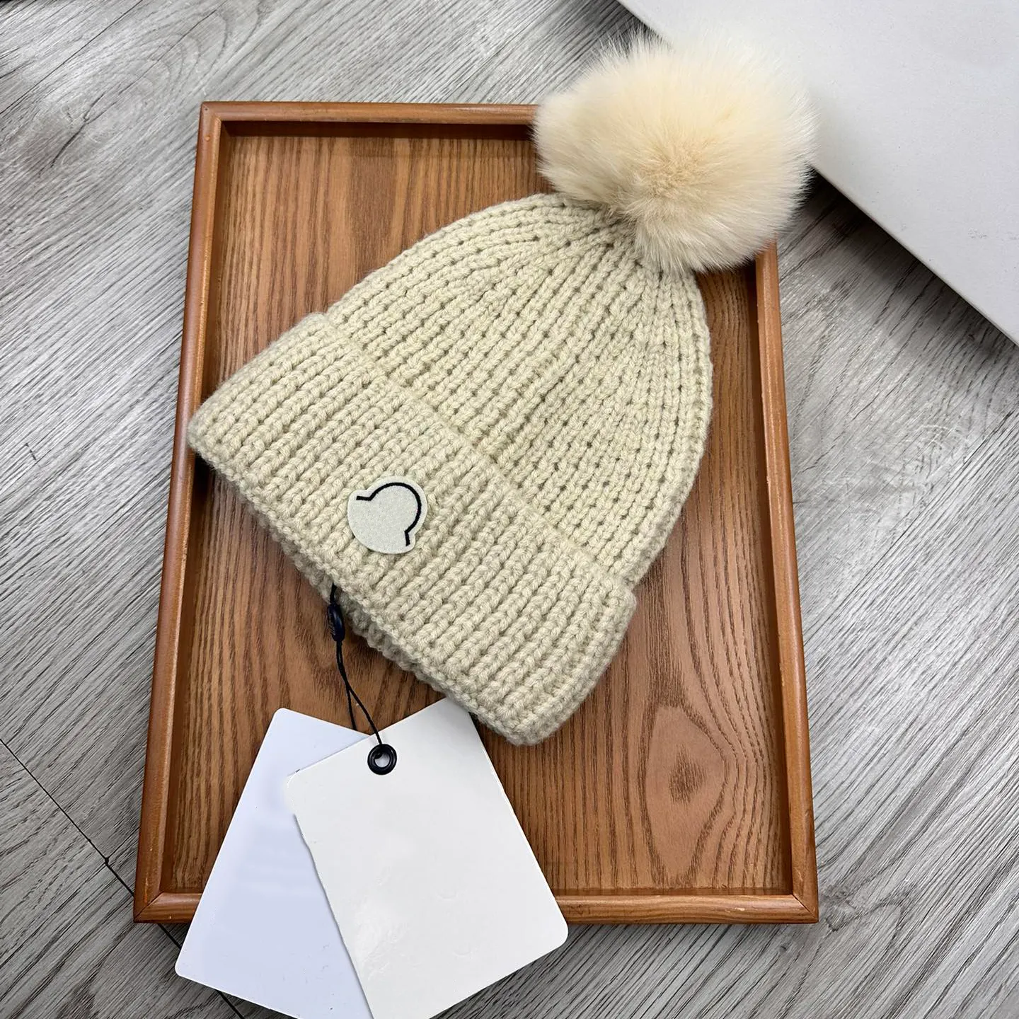 top designer beanie Plush ball head Luxury knit hat design hat Warm breathable exquisite Hat trend autumn winter Elegance versatile Casual fashion warm gift