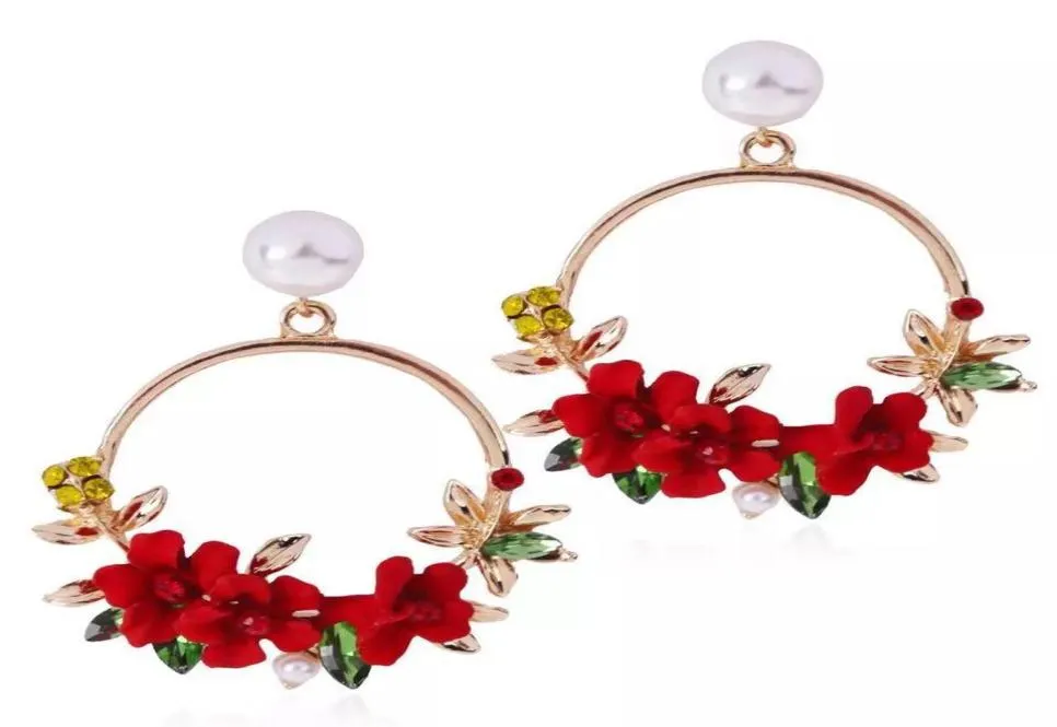 Ethnische böhmische 18-Karat-vergoldete Marken-Ohrringe mit baumelnden Blumen für Frauen, weiße Perlen-Statement-Ohrringe, komplett 1274202