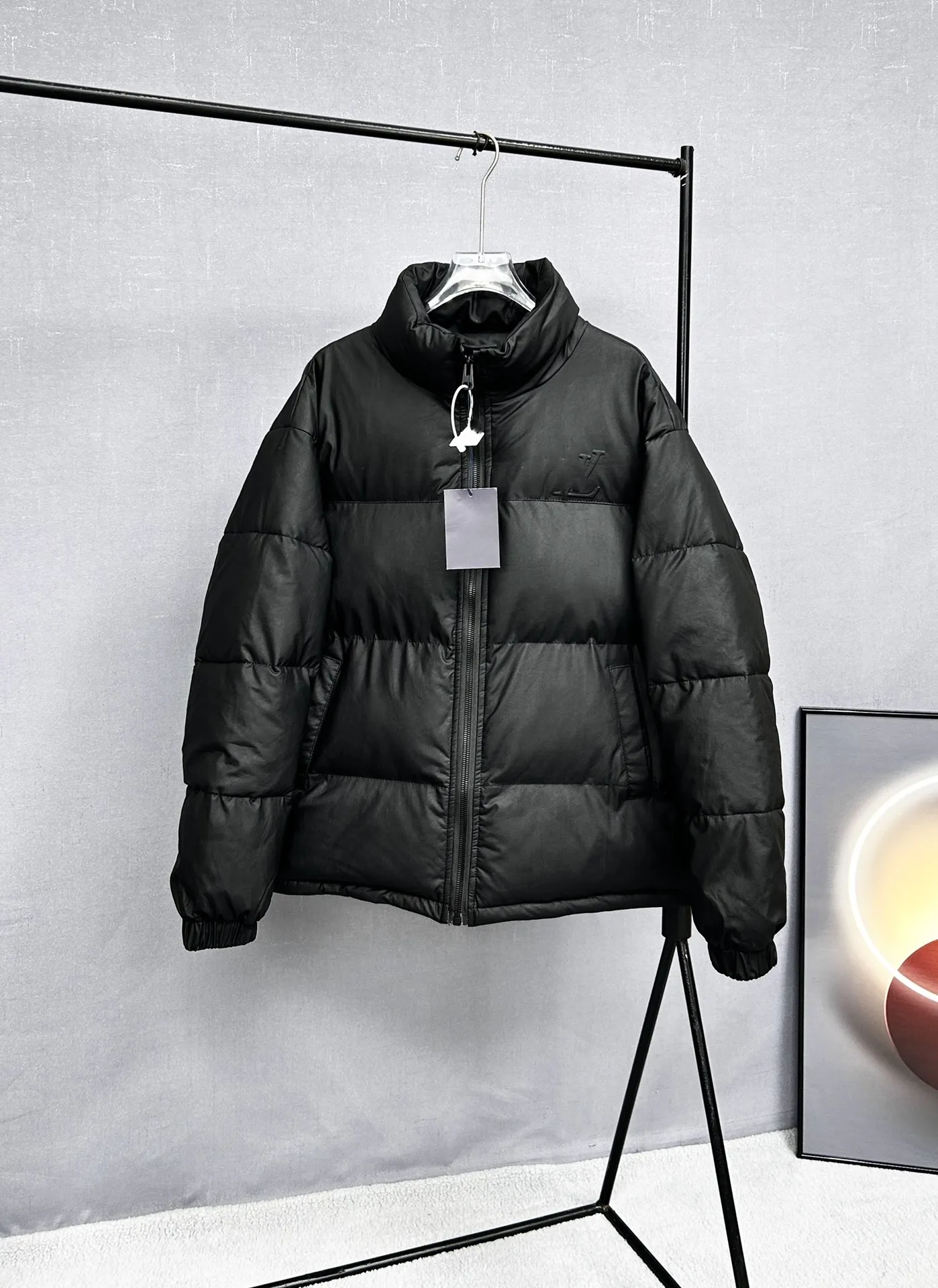 Diseñador de lujo Paris Parkas Puffer L Chaqueta de plumón Sudaderas Moda Go Show Hombres Mujeres Ropa Suéter Streetwear Sudaderas con capucha al aire libre Cálido