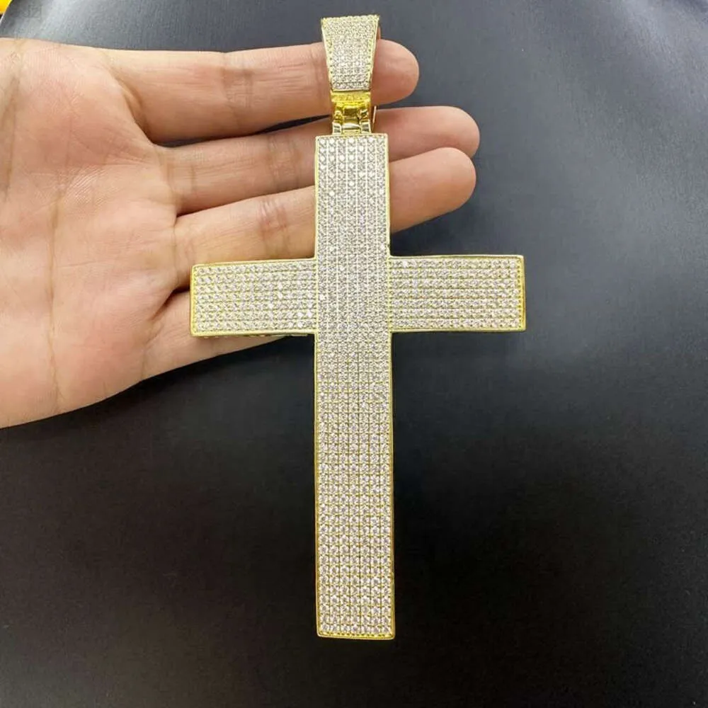 Hiphop Luxury Cross Pendant VVS Moissanite Diamond Gold Largeサイズの男性のネックレス用シルバーペンダント