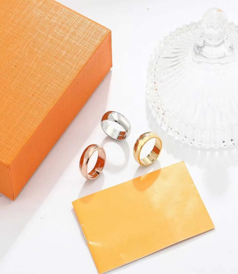 Luksusowy projektant Pierścień Klasyczne elementy moda dla kobiety Wysokiej jakości 361 Tytanium stalowa zaopatrzenie biżuterii 8352019