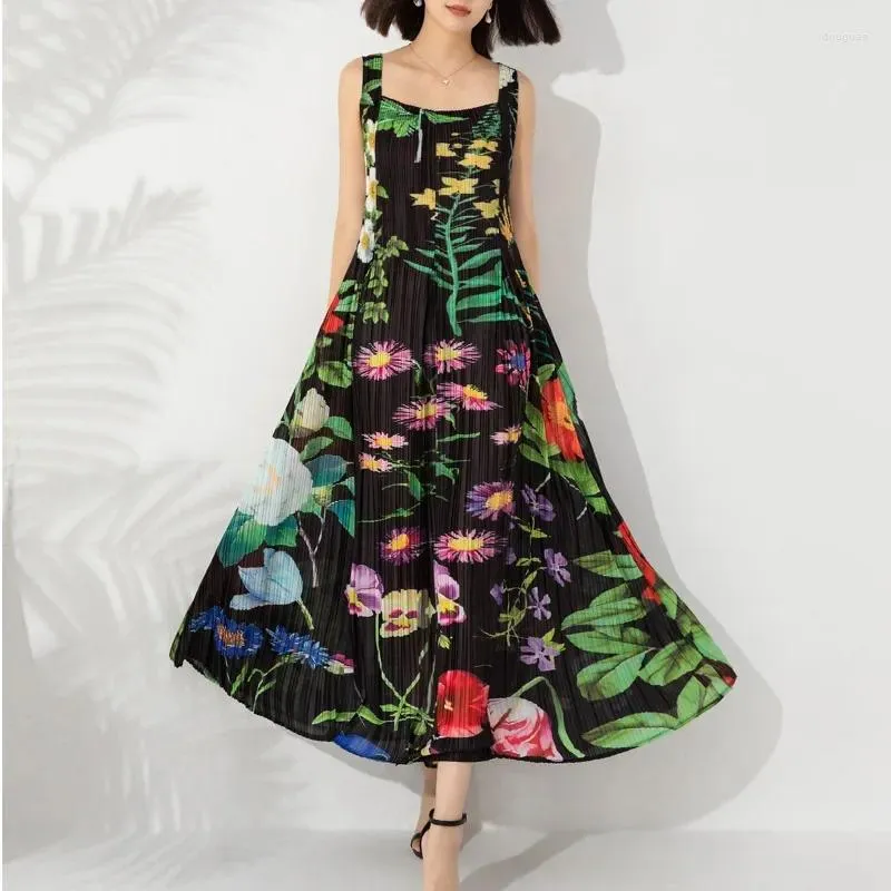 Casual Dresses Miyake Rugged Vintage Print Holiday Style Sling Dress Women's Loose Mid Length Bohemian