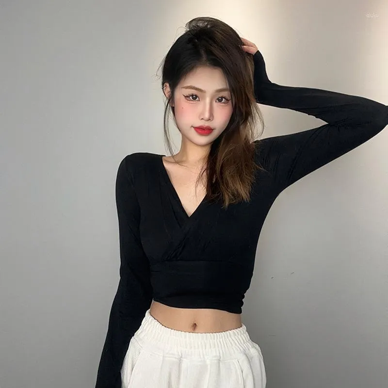 Camisetas femininas Coreia do Sul Dongdaemun Slim Fit Procurando Figura Sexy Colar Profundo Lisonjeiro Curto Manga Longa T-shirt Top