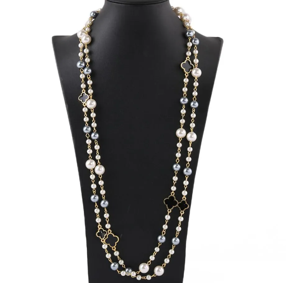 Modedesigner Luxus klassische Vintage Kleeblatt Blume helle Perle mehrschichtige lange Pullover Statement-Halskette für Frau elegant s5039065
