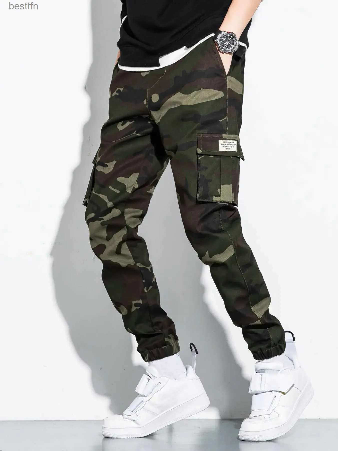 Pantalons pour hommes Pantalon cargo à poche à rabat imprimé camouflage L231212