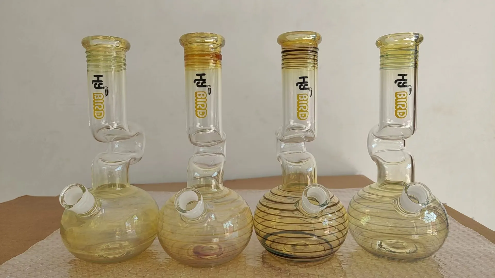 10.5 인치 4color Glass Bong Hookah 수제 Perc 고품질 워터 파이프 실버가 다운 스템 그릇으로 연기