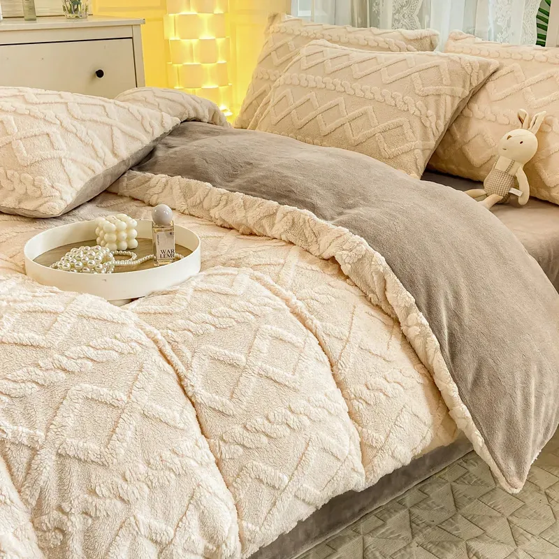 Zestawy pościeli tafla aksamitna kołdra na zimę super ciepłe solidne kolorowe pokrowce okładki kocowe do podwójnego łóżka Pillowcase 231211