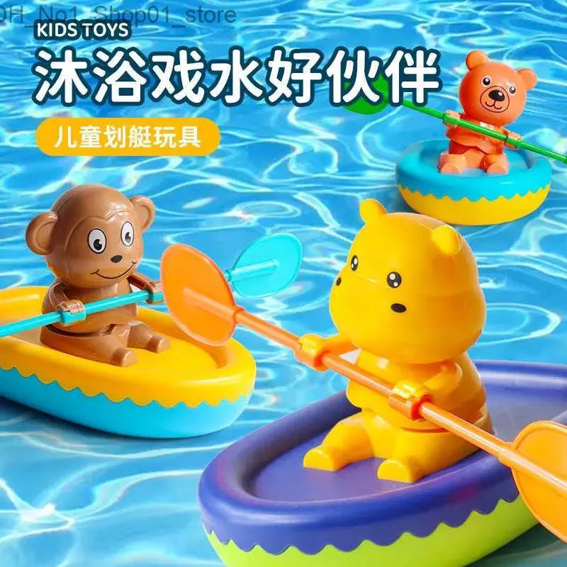 Badleksaker Barn Badvatten spelar leksaker kedja roddbåt simma flytande tecknad anka spädbarn baby tidig utbildning badrum strandgåvor q231212