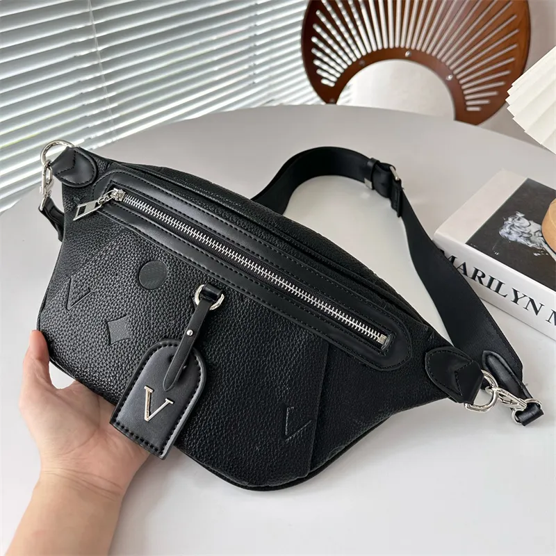 Designer Bags Leather Letter Belt Bags Womens Fashion Bum Bag Chest Pack Black Men Fanny Packs Luxury Purse Unisex Brand Waist Bag