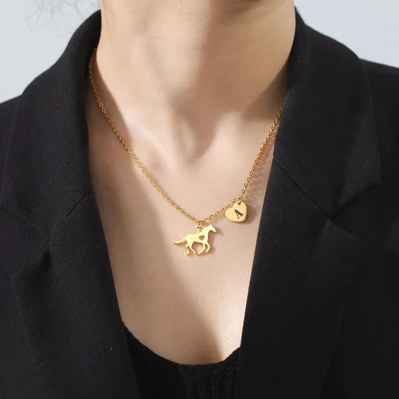 Chaînes Animal Cheval Initial Coeur Pendentif Collier Pour Femmes Filles Adolescents En Acier Inoxydable A-Z Lettre Colliers Colliers Amulette Bijoux