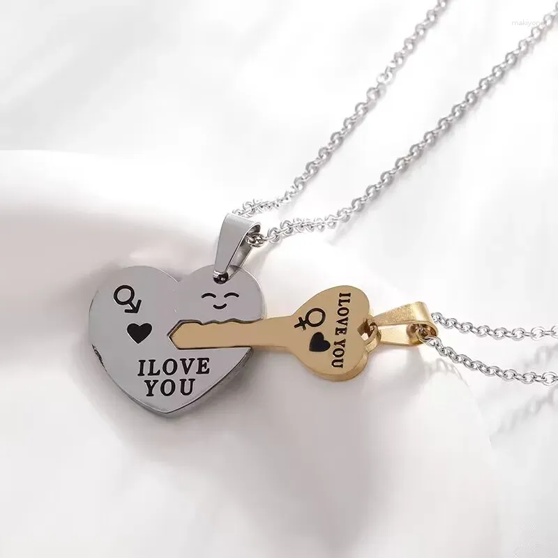 Collane con ciondolo Collana alla moda in acciaio inossidabile con doppia chiave a forma di cuore per uomini e donne Regalo romantico per coppie di gioielli per anniversario