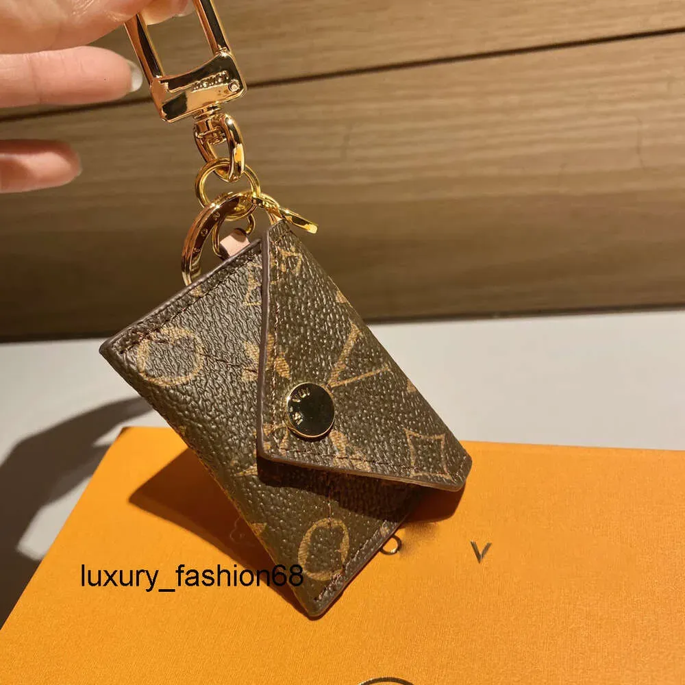 Keychains, Top Lanyards: Designer Keychain Luxury Bag Charm, Letter Bag ...