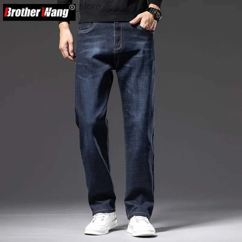 Мужские джинсы Осенние мужские темно-синие прямые брендовые джинсы Классический стиль Деловые повседневные хлопковые эластичные джинсовые брюки Мужские большие размеры 40 42 44 Q231213