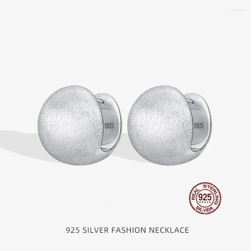 Oorknopjes Europese en Amerikaanse lichte luxe S925 Sterling zilveren studs Mode Temperament Ronde geborstelde oorclip Fijne sieraden