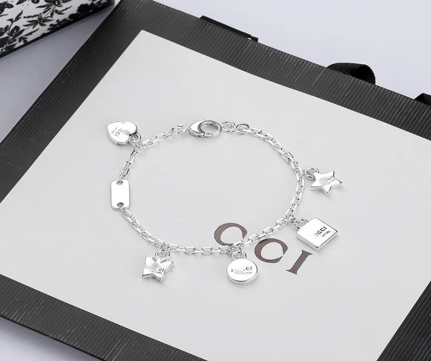 2023new Little Bear Link Chains مصمم أزياء المجوهرات 18K الذهب المطلي بالفولاذ المقاوم للصدأ زوجات الزفاف هدية AC8690649