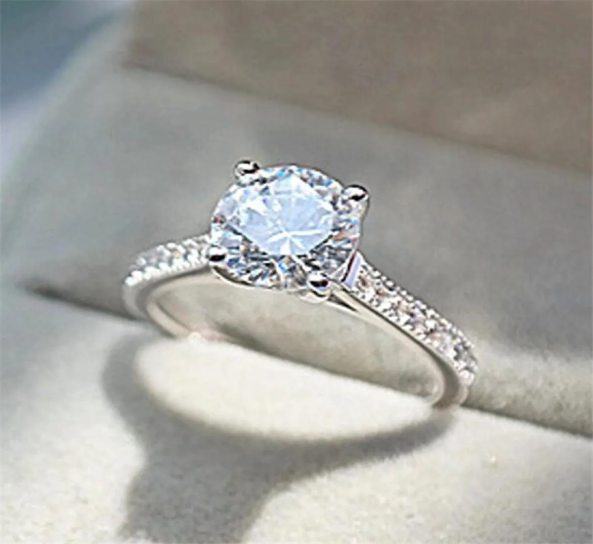 Moda simples jóias exclusivas real 925 prata esterlina corte redondo branco topázio cz diamante pedras preciosas feminino casamento anel de noiva para lo2189398