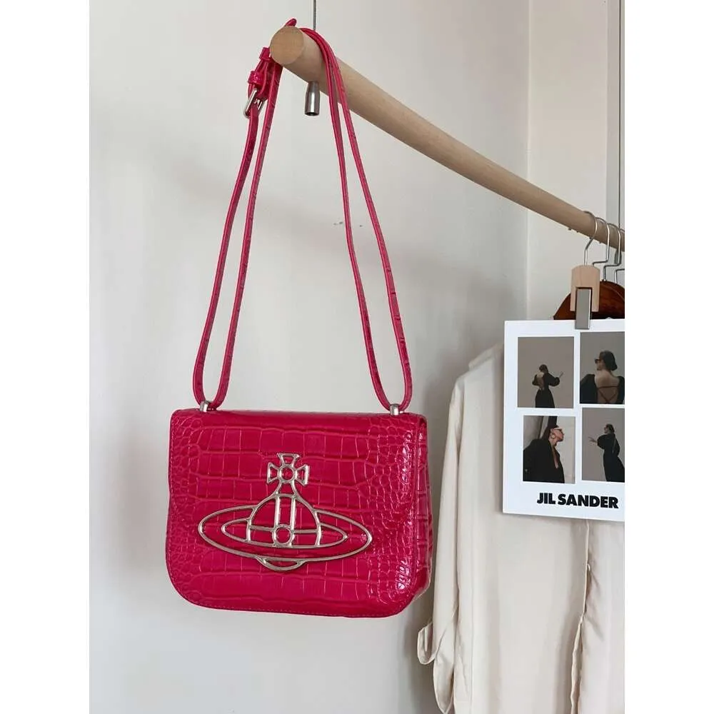 Designer Viviene Westwoods Bag Viviennewestwood Saturnian Messenger Bag the Queen Mother of the West Is Popular This Year the Shoulder Strap Can Be