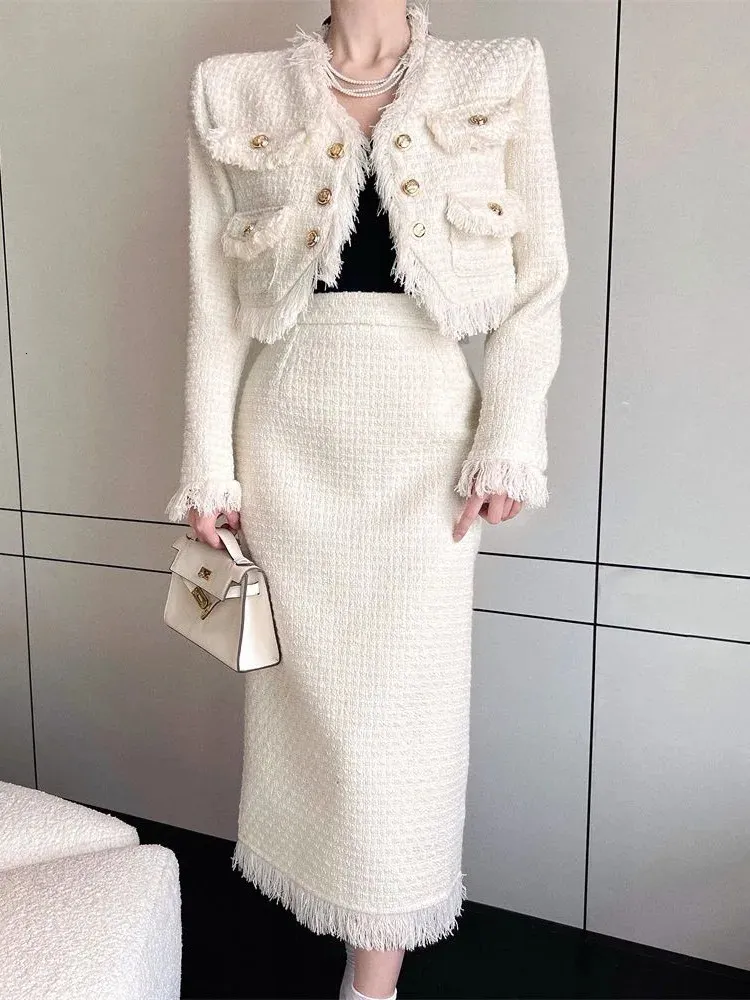 Two Piece Dress French Vintage Small Fragrance Tweed Two Piece Sets Women Outfits High Quality Fringed Jacket Coat Long Skirt 2 Piece Suits 231212