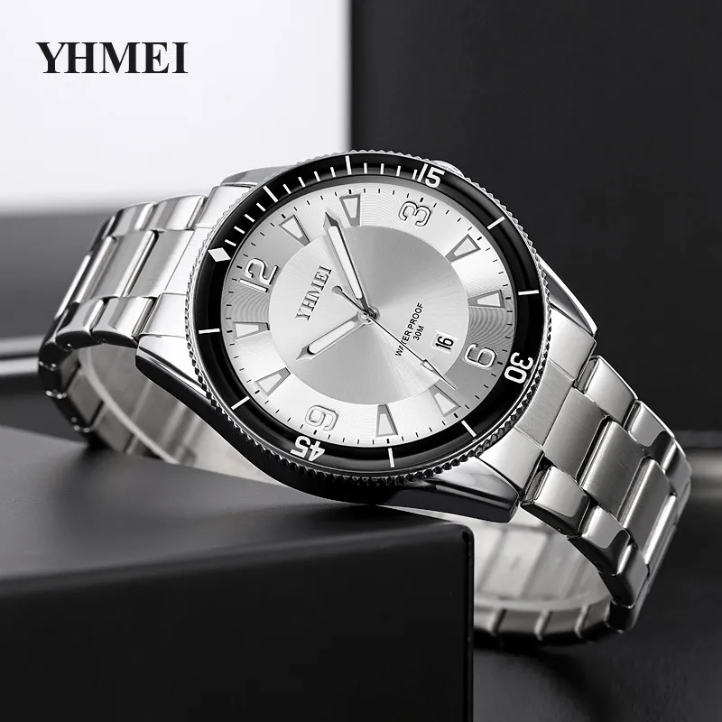 Men's fashion all-in-one watch Textured dial Sport Business style stainless steel strap quartz watch