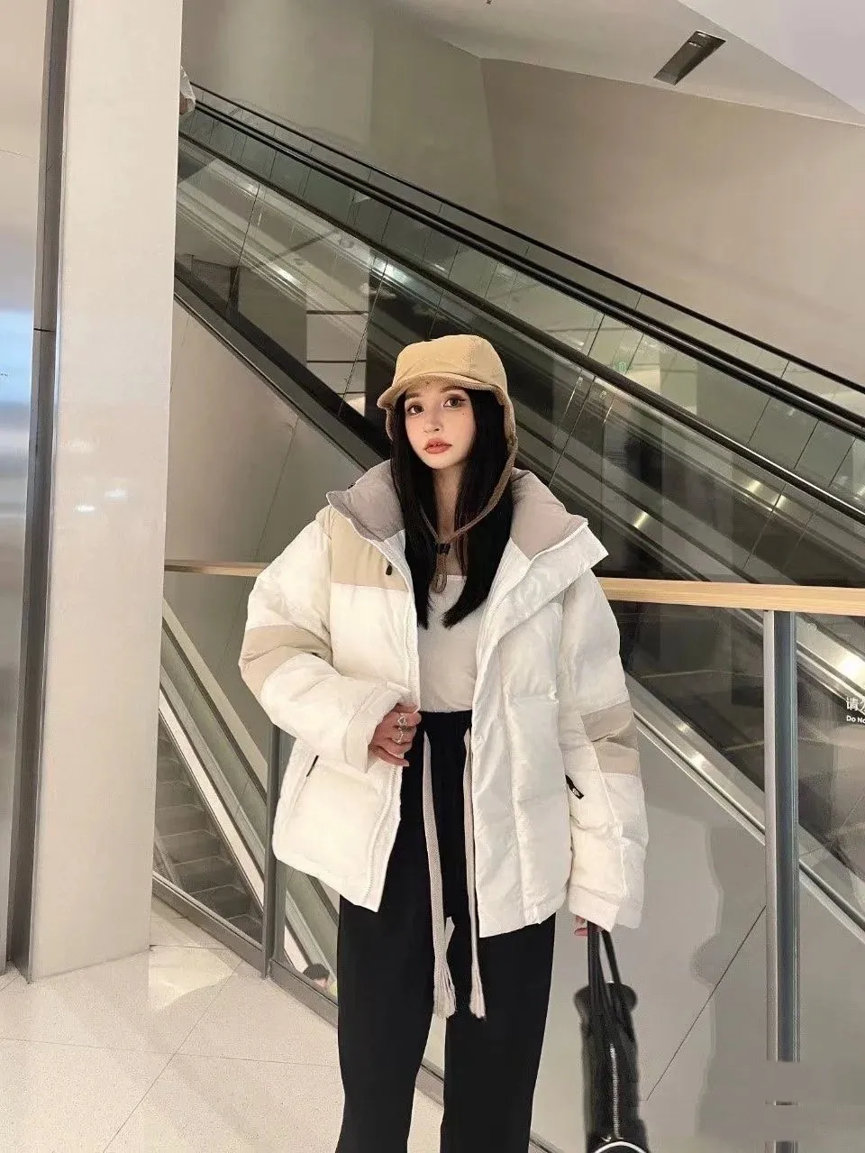 no dress ダウンジャケット 仕舞っ