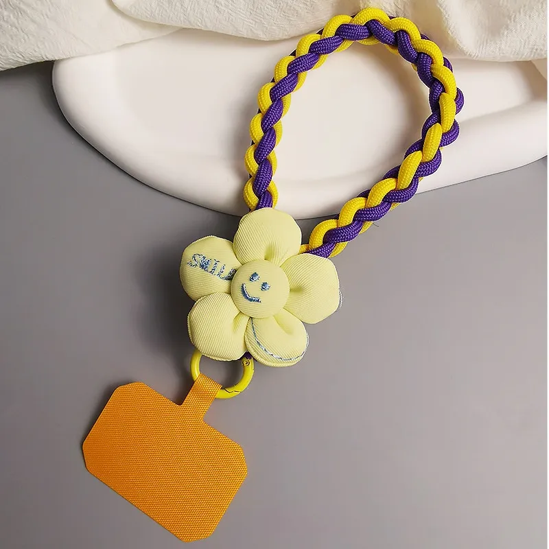 Mobile Phone Hanging Rope Woven Smiling Face Flower Short Style Wrist Phone Hanging Decoration Clip Phone Case Universal Simple Fashionable Accessories Gift 2023