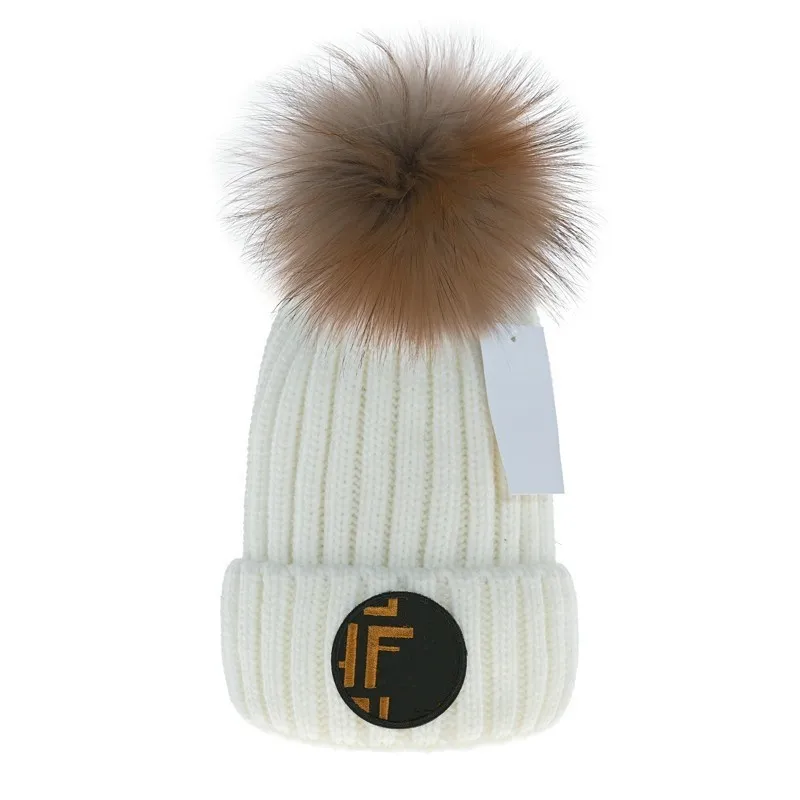 Mode Fendo Herren Winter Strickmütze Designer Beanie Damen Schädelkappen Schnee Warme Hüte Reisen Bergsteigen Kappe FD4