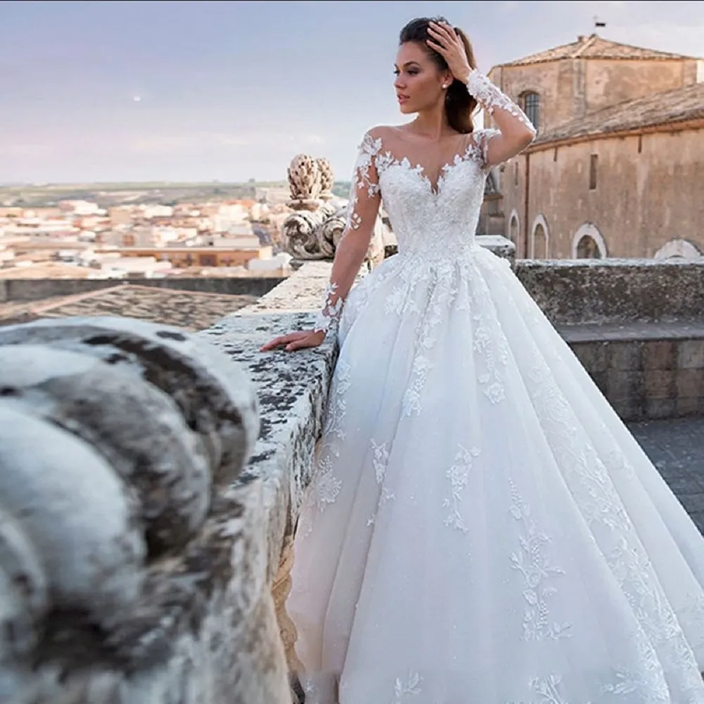 Abito da sposa principessa Aviana con applicazioni in pizzo, maniche lunghe, spalle scoperte, abiti da sposa a trapezio gonfi, illusione, abito da sposa su misura