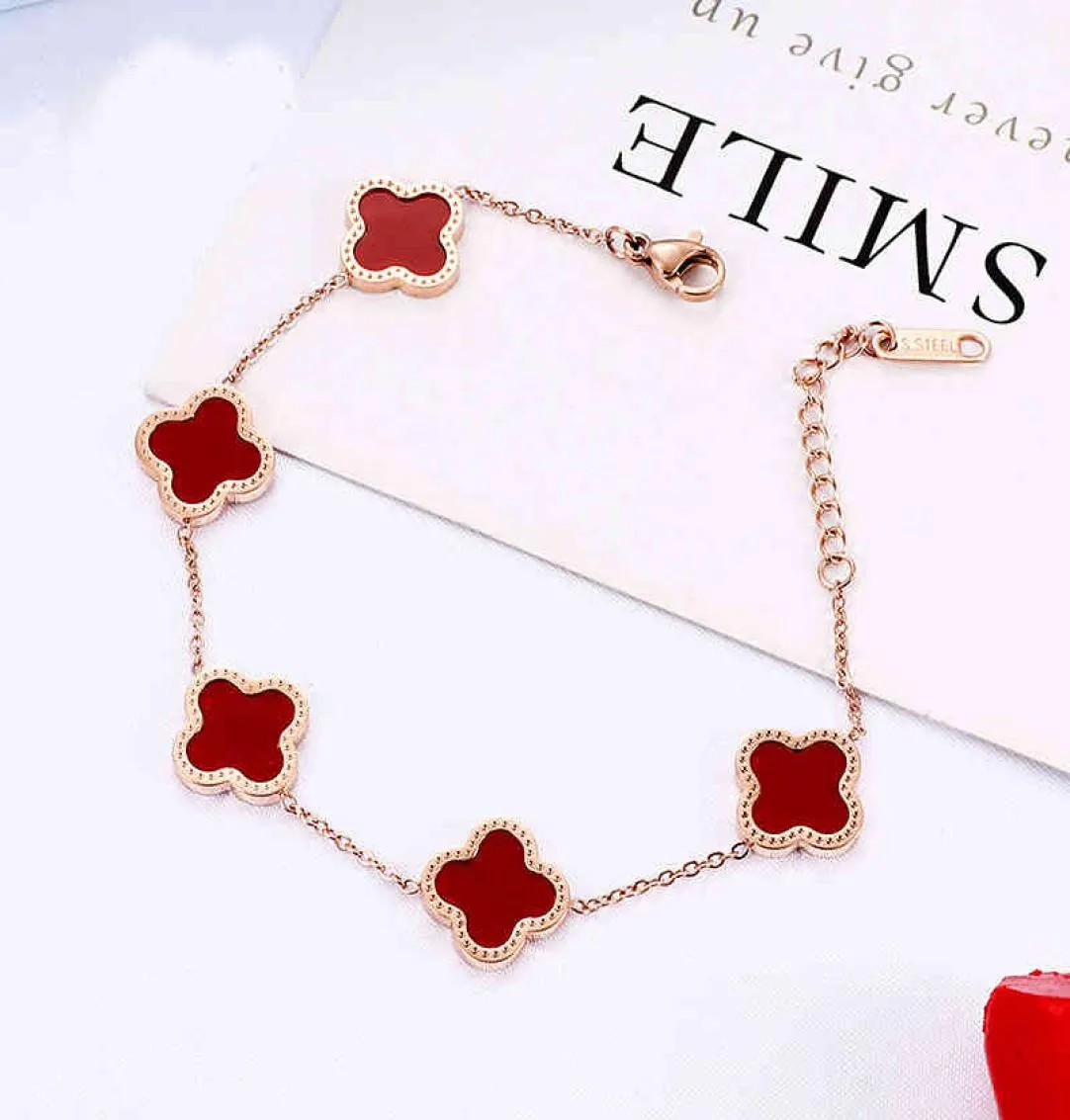 Korean black clover five flower bracelet female 18k rose gold bracelet student simple fashion titanium steel bracelet6503326